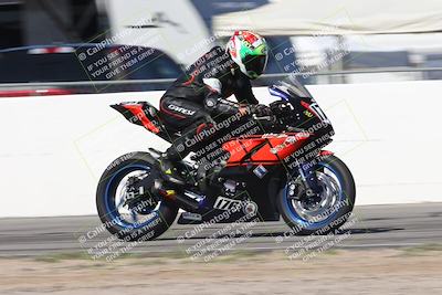 media/Oct-05-2025-CVMA (Sun) [[beeef4f201]]/Race 2-Supersport Middleweight/